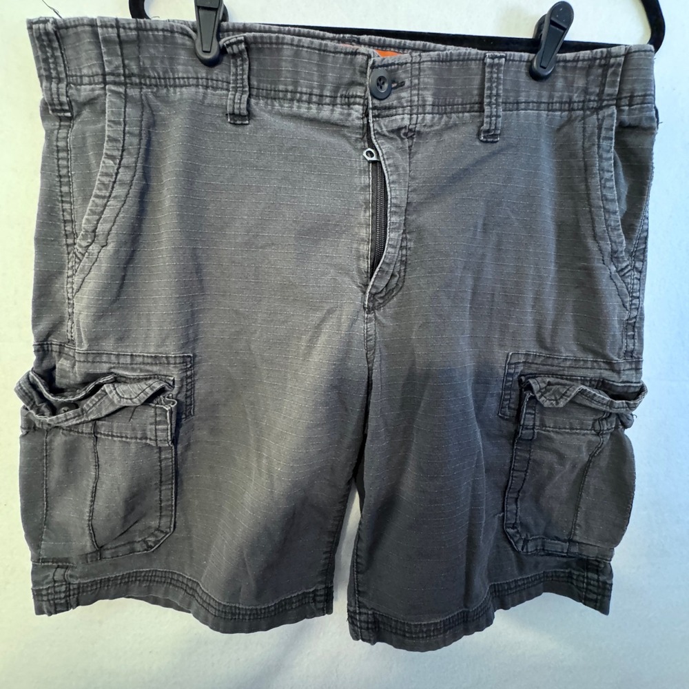 Urban Pipeline MAX Men's Gray Cargo Shorts Size 40 Cargo Pockets Y2K Utility
